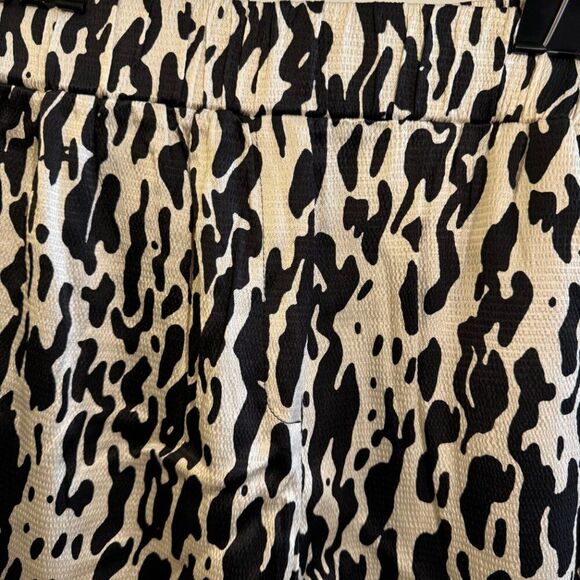 Beymen Club Women's Silky Black and White Shorts Size 4 - Picture 3 of 5